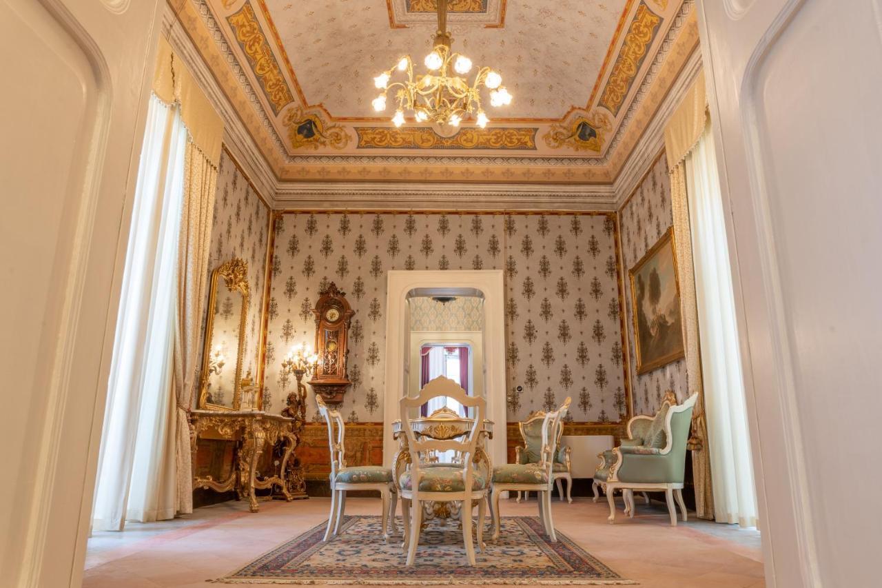 Il Cavaliere Al Borgo Antico Hotell Copertino Exteriör bild