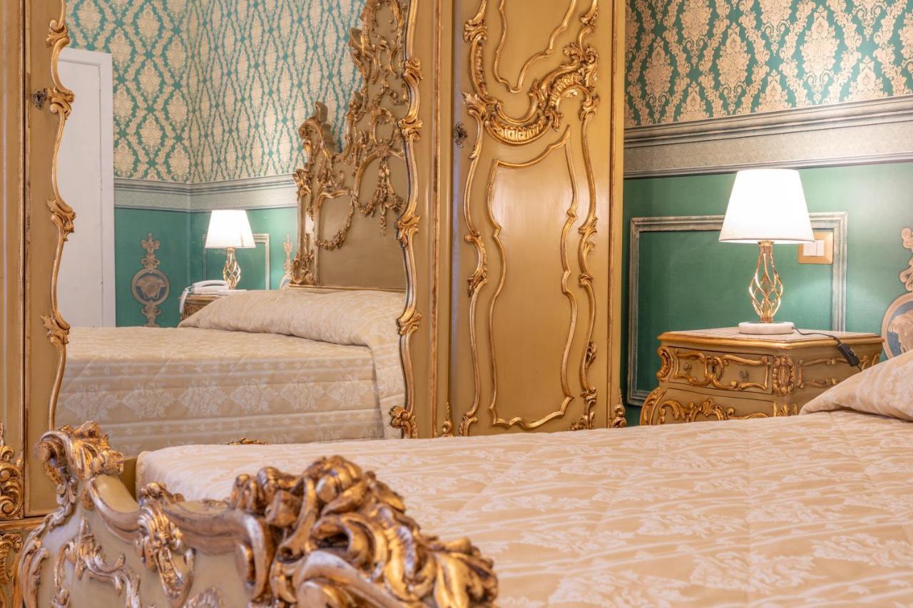 Il Cavaliere Al Borgo Antico Hotell Copertino Exteriör bild