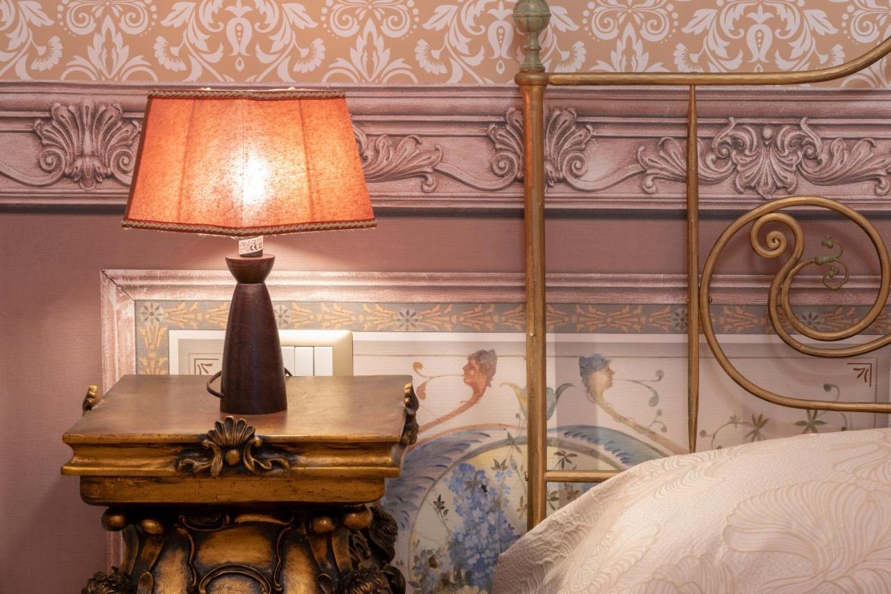 Il Cavaliere Al Borgo Antico Hotell Copertino Exteriör bild