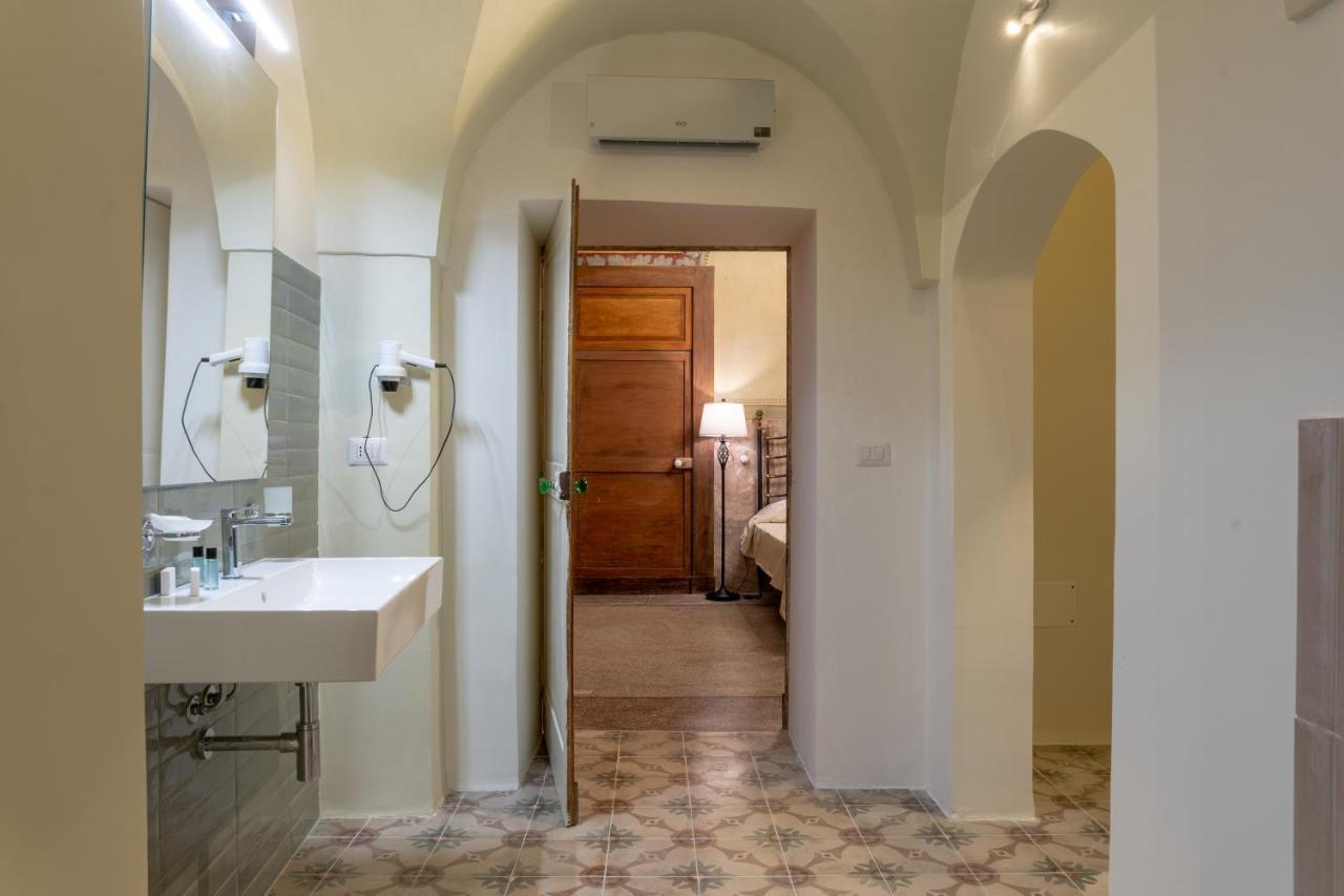 Il Cavaliere Al Borgo Antico Hotell Copertino Exteriör bild