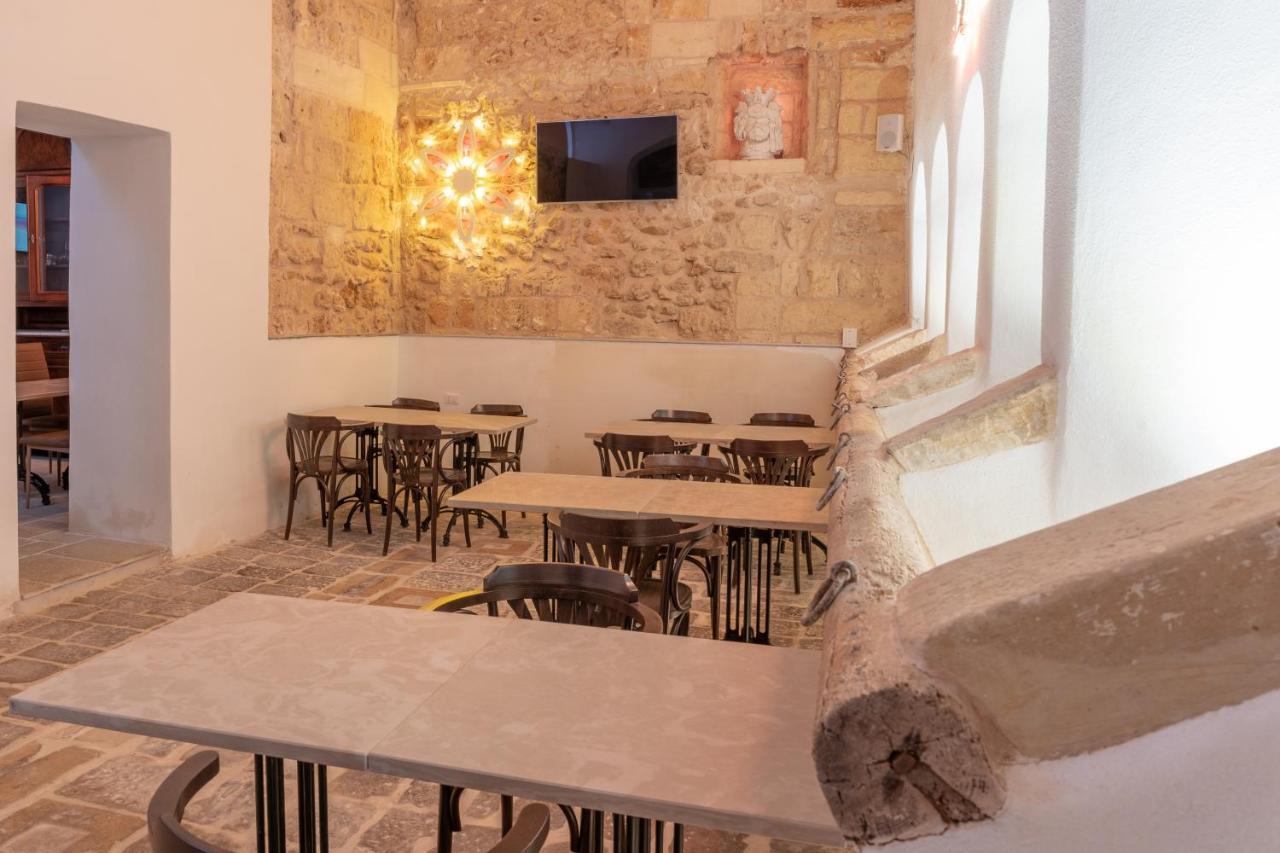 Il Cavaliere Al Borgo Antico Hotell Copertino Exteriör bild